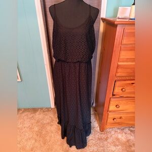 Black Sleeveless Dress